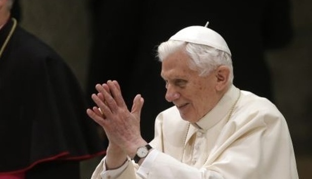 IL PAPA DOPO LE DIMISSIONI: 'NON MI SENTO PIÙ IN GRADO. PREGATE PER ME' - FOTO - 13/02/2013