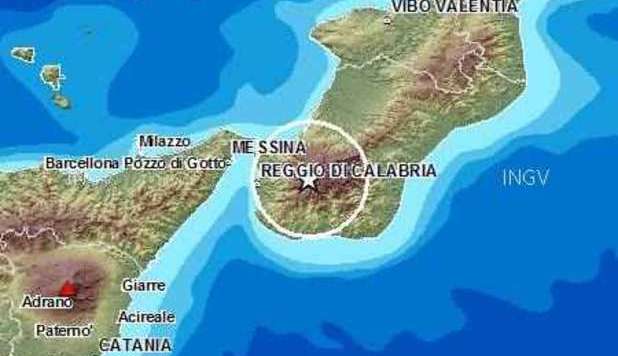TERREMOTO, NOTTE DI PAURA E DI SCOSSE A REGGIO CALABRIA - 04/03/2013