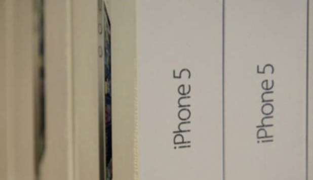 'IPHONE E SAMSUNG GALAXY GRATIS': LA MAXIBUFALA SPOPOLA SU FACEBOOK - 06/03/2013