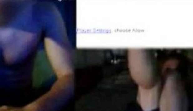 TRUFFA HARD SUL WEB: LO FILMA NUDO IN CHAT E POI LO RICATTA COL VIDEO - 12/03/2013