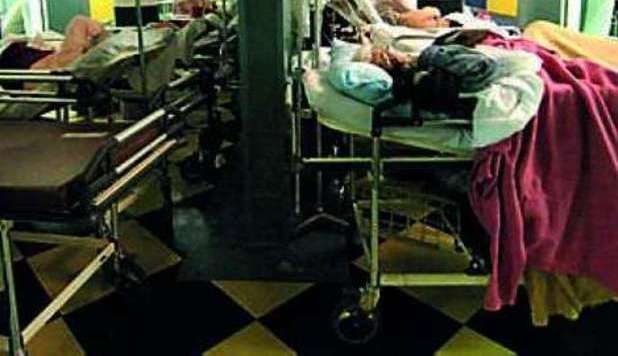 NEONATO MORTO, LA MADRE CONFESSA: 'MESSO IN UNA BUSTA E GETTATO NEL WC' - 13/03/2013
