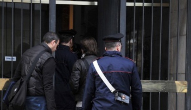 ROMA, 48ENNE MORTO NUDO CON LA CORDA AL COLLO. 'GIOCO EROTICO FINITO MALE' - FOTO - 14/03/2013