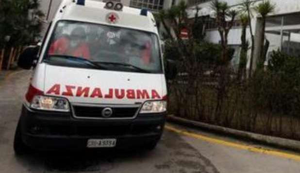 BIMBO DI 4 ANNI MORTO A SCUOLA. 'SOFFOCATO DA UN PEZZO DI MOZZARELLA' - 19/03/2013