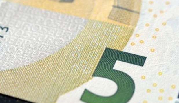 LA NUOVA BANCONOTA DA 5 EURO: 'SARÀ PIÙ DIFFICILE DA FALSIFICARE' - GUARDA - 22/03/2013