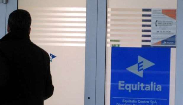 EQUITALIA AUMENTA GLI INTERESSI  DI MORA AL 5,22%: L'IRA DEI CONSUMATORI - 25/03/2013