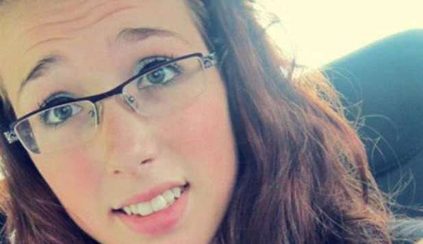 STUPRATA A 15 ANNI, LA FOTO FINISCE SU FB. LEI SI UCCIDE PER LA VERGOGNA - GUARDA - 10/04/2013