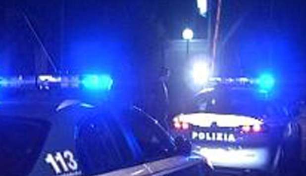 MAMMA UCCIDE A COLTELLATE LA FIGLIA DI 18 MESI E SI TAGLIA LA GOLA - 21/04/2013