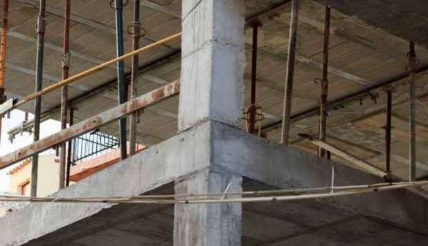 ROMA, CROLLA UN SOLAIO NEL CANTIERE: MORTO UN OPERAIO. FORSE ALTRE VITTIME - 30/04/2013