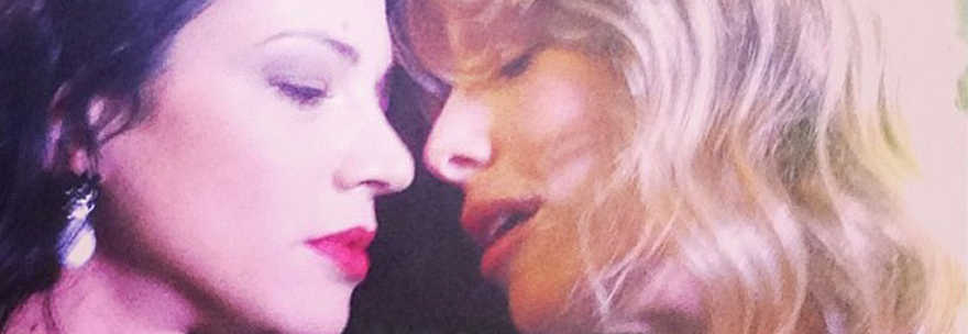 ALE MARCUZZI E ASIA ARGENTO, SERATA BOLLENTE TRA AMICHE: LE FOTO SU FB. ''LESBO CHIC'' - 27/05/2013