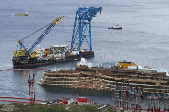 CONCORDIA IN ASSE DOPO 610 GIORNI, ''LACRIME E APPLAUSI'' - VIDEO - 17/09/2013