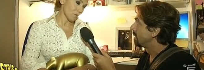 STRISCIA, TAPIRO A D'URSO: ''BELEN? IL NULLA. A FAR CENSURARE IL VIDEO I LEGALI MEDIASET'' - 23/10/2013