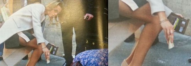 FRANCESCA PASCALE GENEROSA: REGALA 50 EURO A UNA MENDICANTE CHE CHIEDE L'ELEMOSINA - 14/11/2013