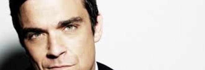 ROBBIE WILLIAMS, CONFESSIONE CHOC: ''SONO GAY MA NEL CORPO DI UN ETERO'' - 17/11/2013