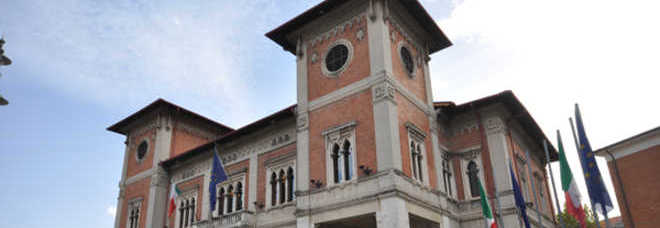 SPOSO A SETTANT'ANNI, LA FIGLIA SI OPPONE. E AL MATRIMONIO ''VOLANO'' GLI SCHIAFFI - 13/09/2013