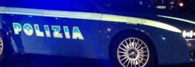 IL FIGLIO SI UCCIDE COI FARMACI, MADRE LO SCOPRE E FA LO STESSO: I DUE CADAVERI TROVATI DAL MARITO - 21/07/2014