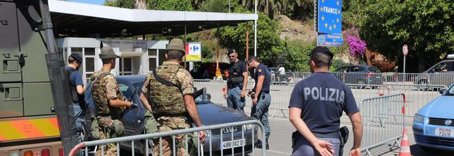 ALLARME BOMBA A VENTIMIGLIA: EVACUATI IL MERCATO, NEGOZI E DUE BANCHE - 25/07/2016