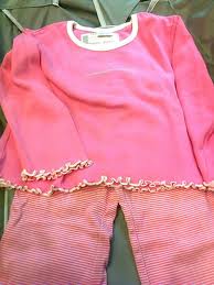 'NA RAGAZZA STA PE' SPOSASSE E CHIEDE ALLA MADRE DE COMPRAJE 'NA CAMICIA DA NOTTE NERA SEXY PER LA PRIMA NOTTE DE NOZZE… - 28/03/2012