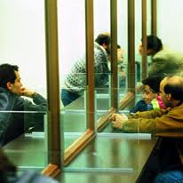 'N AVVOCATO VA A TROVA' ER SUO ASSISTITO IN CARCERE: TE DEVO DA DUE NOTIZIE, UNA BUONA E UNA CATTIVA… - 05/04/2012