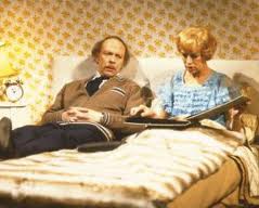 TRA 'NA COPPIA A LETTO... - 06/04/2012