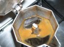SVEJASSE LA MATTINA E BERSI UN BUON CAFFE' NUN HA PREZZO !! PE' TUTTO E RESTO' CE STA ER BAR SOTTO CASA !! - 25/03/2012