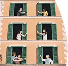 LA MIA VICINA DE' CASA BUSSA ALLA MIA PORTA, LE APRO E ME FA': - 02/04/2012