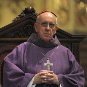 IL LATO OSCURO DI JORGE MARIO BERGOGLIO: 'COLLUSO CON LA DITTATURA ARGENTINA' - 13/03/2013