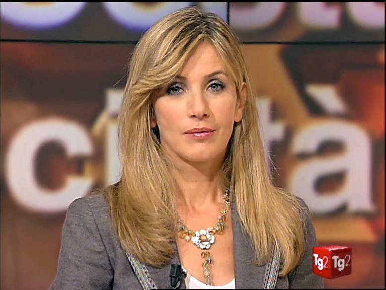 +++ ULTIM'ORA +++ RAI IN LUTTO. E' MORTA LA CONDUTTRICE E GIORNALISTA TELEVISIVA - 21/10/2015