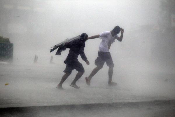 ALLERTA METEO: IN ARRIVO IL CICLONE FORZA 1. ECCO DOVE E QUANDO COLPIRA' - 21/10/2015
