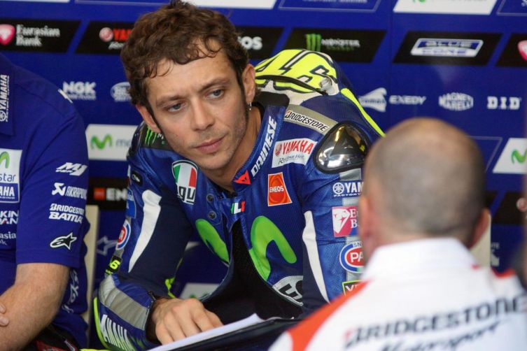 I PILOTI DI MOTO GP A VALE: ''VIENI A VALENCIA, TI FACCIAMO PASSARE SUBITO DAVANTI E TE LA GIOCHI'' - 27/10/2015