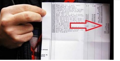 GUARDATE LA BUSTA PAGA DI ALESSANDRO, HA DENUNCIATO TUTTI - 30/10/2015