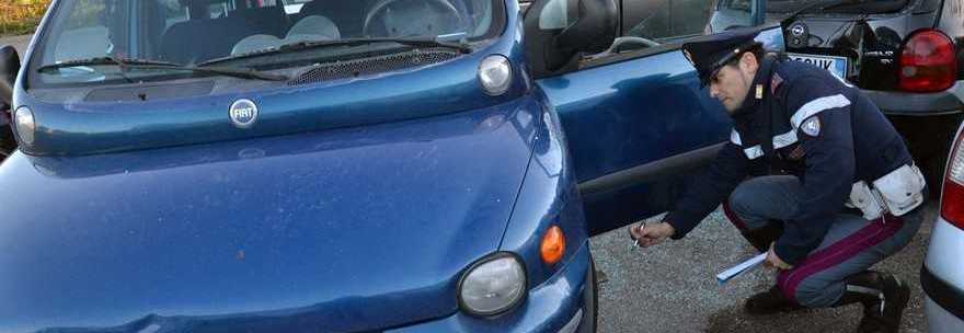 ROMA, TRAVOLGE IL FIGLIO FACENDO MANOVRA NEL PARCHEGGIO DEL SUPERMERCATO: È GRAVE - 07/11/2013
