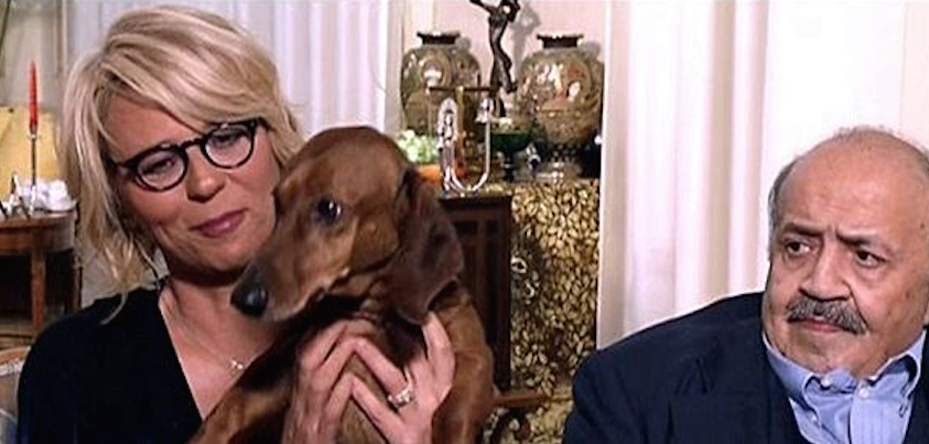 MARIA DE FILIPPI SHOCK: ECCO CON CHI PENSO MI TRADISCA MAURIZIO - 23/02/2015