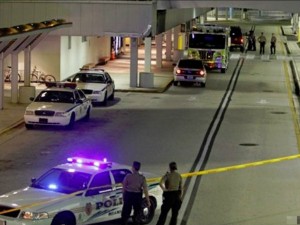 FA UNA BATTUTA IN AEROPORTO, ITALIANO ARRESTATO A MIAMI - 13/01/2014