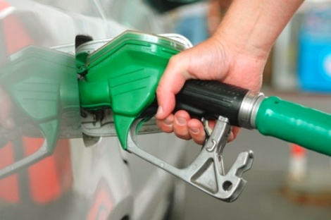 UN MECCANICO INVENTA IL SISTEMA PER RISPARMIARE CARBURANTE, MA IN ITALIA LA SUA IDEA NON INTERESSA - 30/01/2014