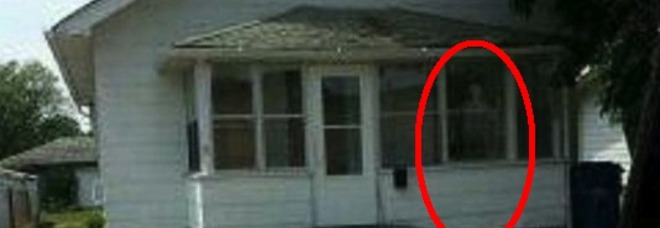 LA CASA INFESTATA DAI DEMONI: EVENTI CHOC E LA BAMBINA CAMMINA INDIETRO SUL SOFFITTO - VIDEO - 30/01/2014