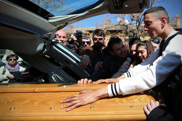 L'ADDIO A LUCA, GLI AMICI: ''CIAO LUCHE' NON TI  PREOCCUPARE, A QUELLE BELVE CI PENSIAMO NOI'' - 20/03/2016