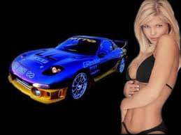 QUAL'E' 'A DIFFERENZA TRA 'NA DONNA E 'NA MACCHINA ?? ... QUANNO TE FOTTONO 'A MACCHINA TE NE ACCORGI !! - 05/03/2012