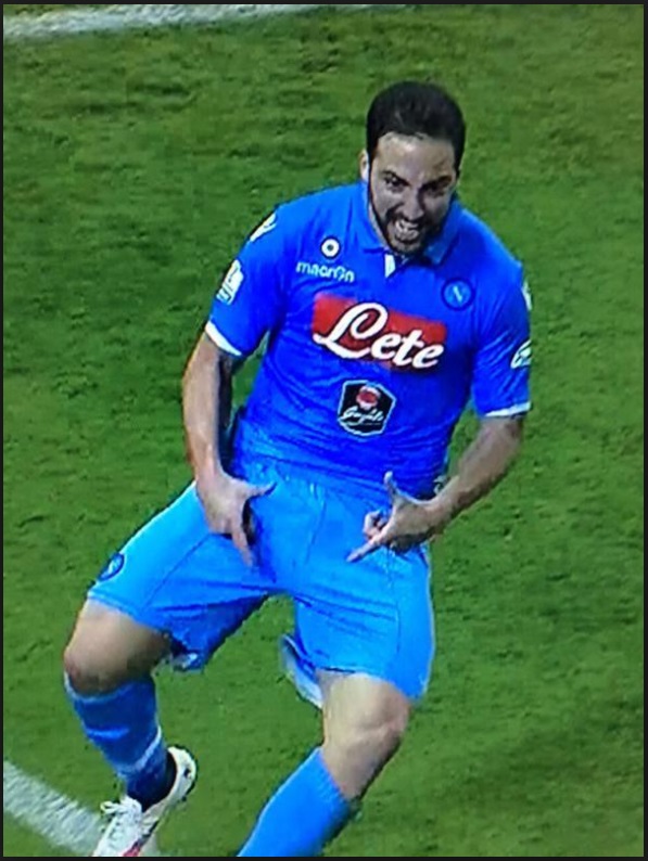 HIGUAIN CHIARISCE IL SUO GESTO DOPO IL GOL, QUANDO ERA AZZURRO IN SUPERCOPPA CONTRO LA JUVENTUS - 18/12/2016