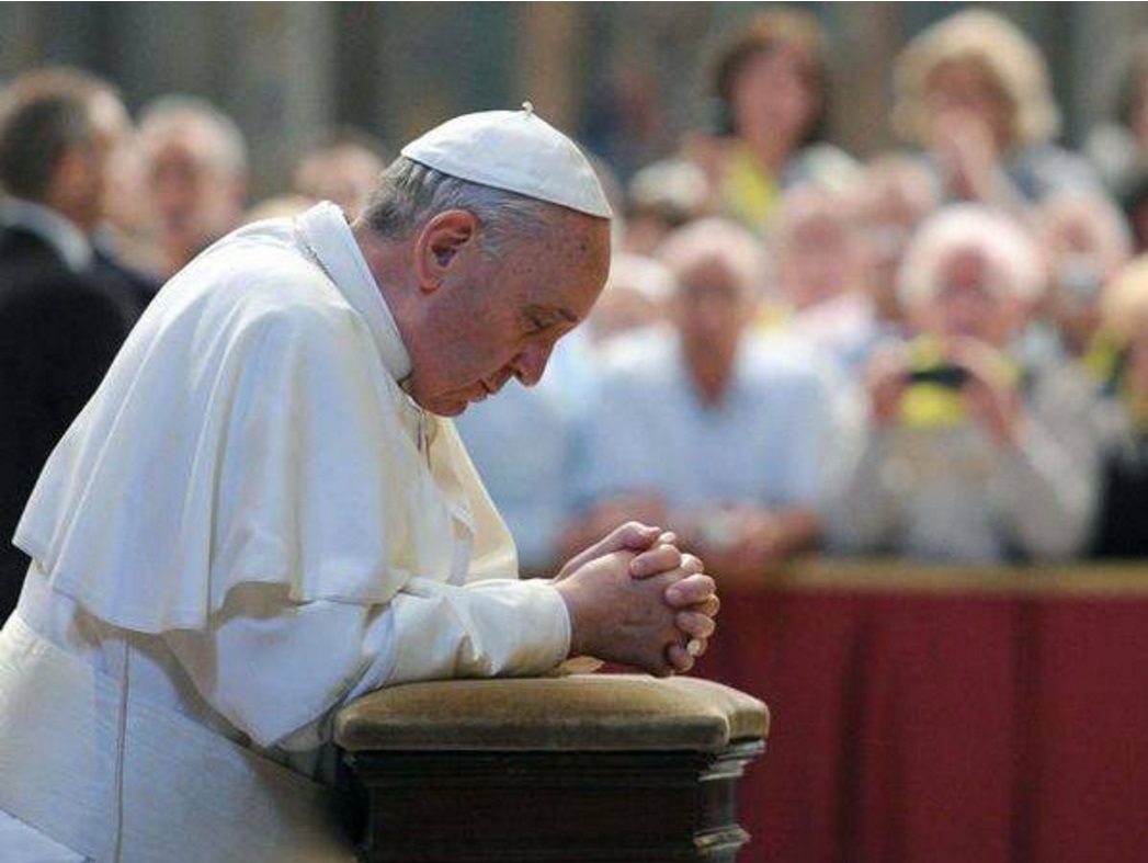 PAPA FRANCESCO: SE VUOI OTTENERE UNA GRAZIA FAI QUESTA PREGHIERA A MARIA - 22/03/2017
