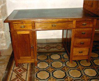 IO CE L'AVEVO UN SOGNO NEL CASSETTO... MA ME SE SO' FREGATI 'A SCRIVANIA !! - 16/03/2012