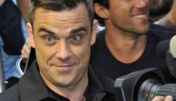 ROBBIE WILLIAMS CONFESSIONE CHOC: 'EROINA? L'HO PROVATA E MI PIACE' - 03/11/2012