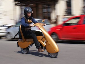 Lo scooter elettrico che pieghi e porti a casa come un trolley - 22/02/2013