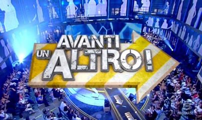 GRANDE SORPRESA PER I TELESPETTATORI DI ''AVANTI UN ALTRO''. ECCO COSA E' SUCCESSO - 25/03/2014