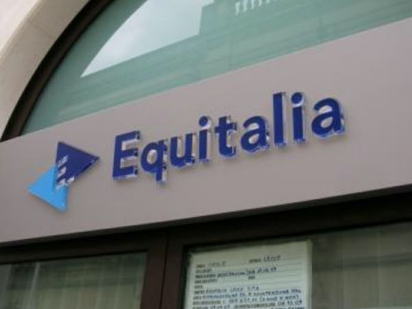 MAMMA DI TRE FIGLI DEVE UN MLN DI EURO: EQUITALIA LE SEQUESTRA STIPENDIO E CONTI - 16/03/2013