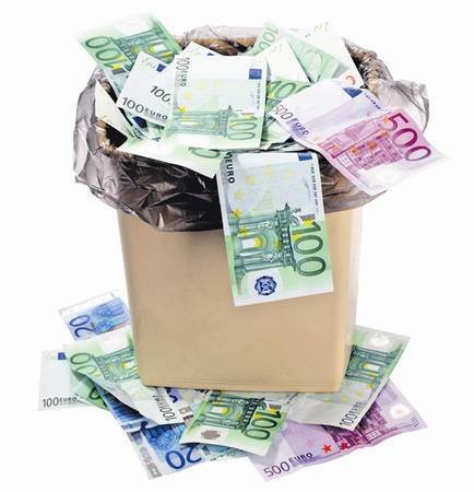 PUR IO 'O VOJO UN SECCHIO PIENO DE MONNEZZA COME QUESTO !! - 17/03/2012