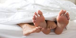 INTIMITA': CROLLA IL MITO DELLA DURATA, L'AMORE NON DEVE SUPERARE I 13 MINUTI - 24/11/2012
