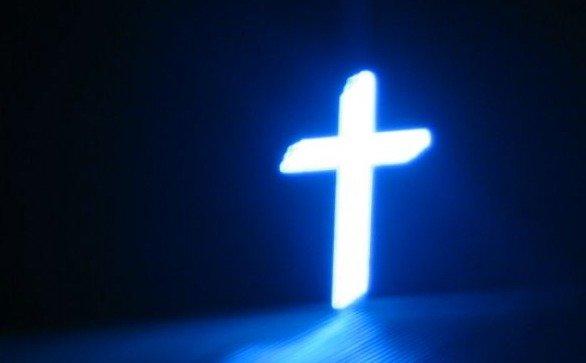 Il professore di religione afferma durante la lezione: 'Chi è gay si curi!'. Scoppia la bufera - 19/01/2013