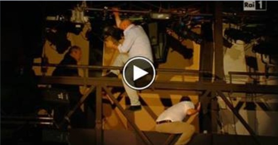 SANREMO: 2 UOMINI MINACCIANO DI BUTTARSI DALL'IMPALCATURA. ''FAZIO SMETTILA, NON POSSIAMO PIU' MANGIARE'' - VIDEO - 18/02/2014