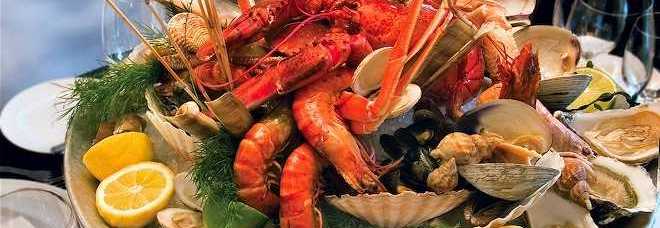 CENA DI PESCE A ROMA? 1.235 EURO DI CONTO. SETTE TURISTI DENUNCIANO UN RISTORATORE - 07/10/2014