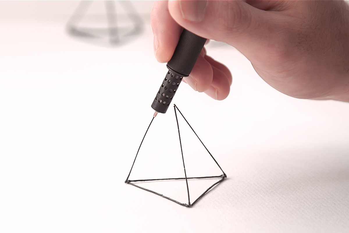 LA MATITIA CHE PUO' DISEGNARE IN 3D - VIDEO - 03/05/2015